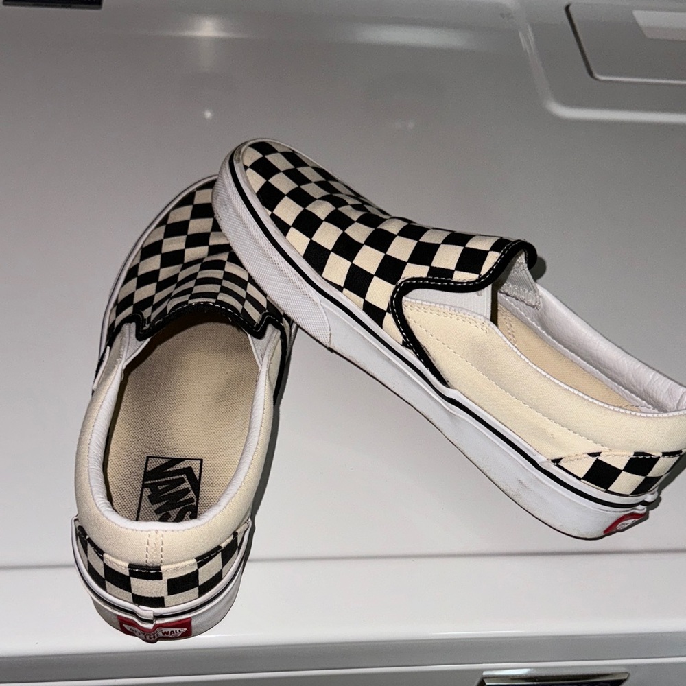 Vans Checkerboard Slip-Ons Size 8- great condition
